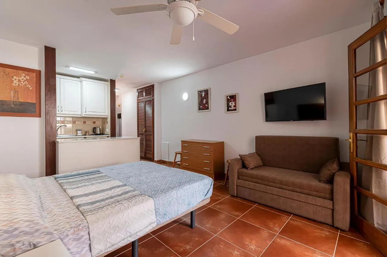 Go2Tenerife Apart'Elisa Near The Beach & Pool View Playa de las Americas  0*, Playa de las Americas (Tenerife) Espanha